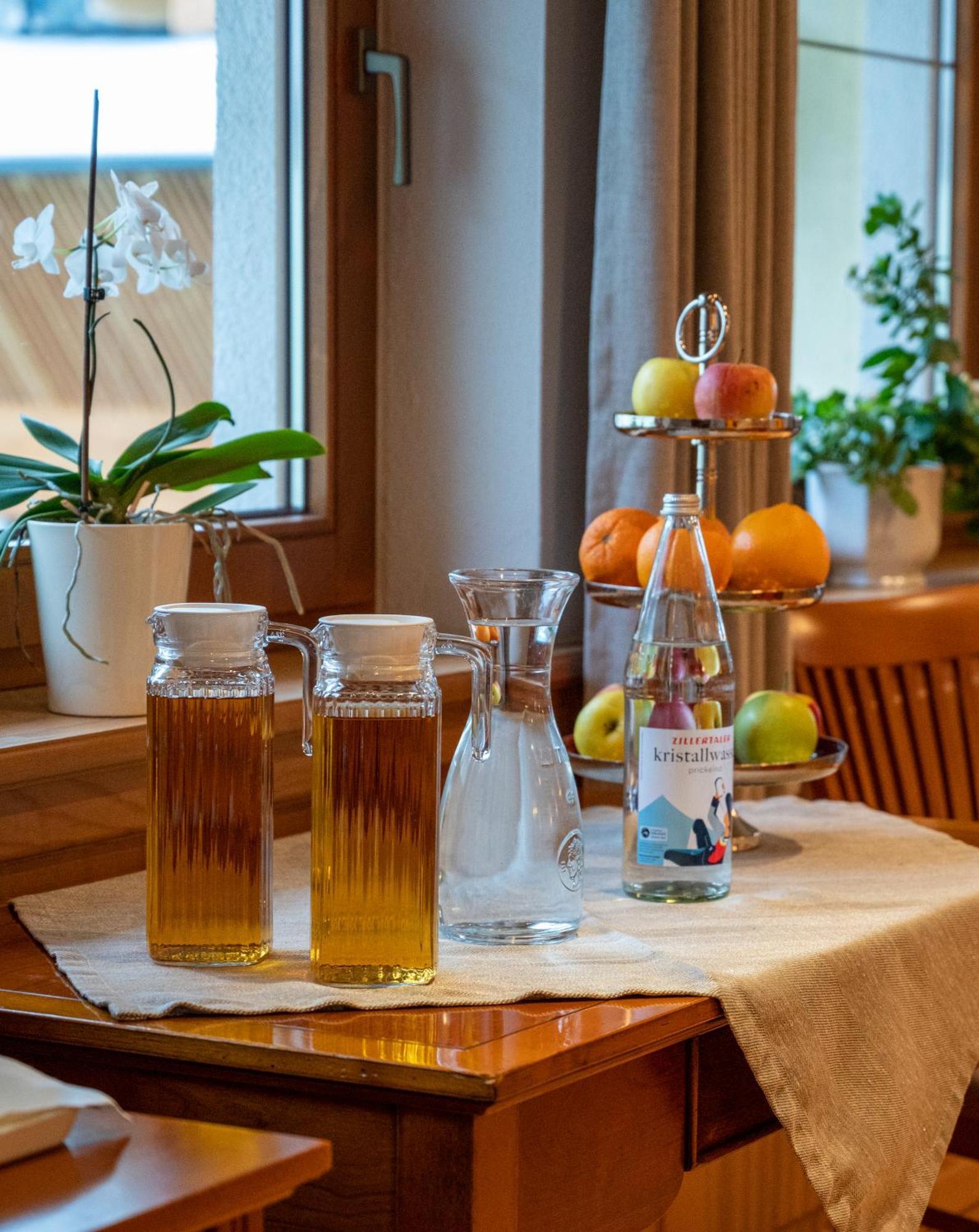Hotel Waldheim Garni Mayrhofen Luaran gambar